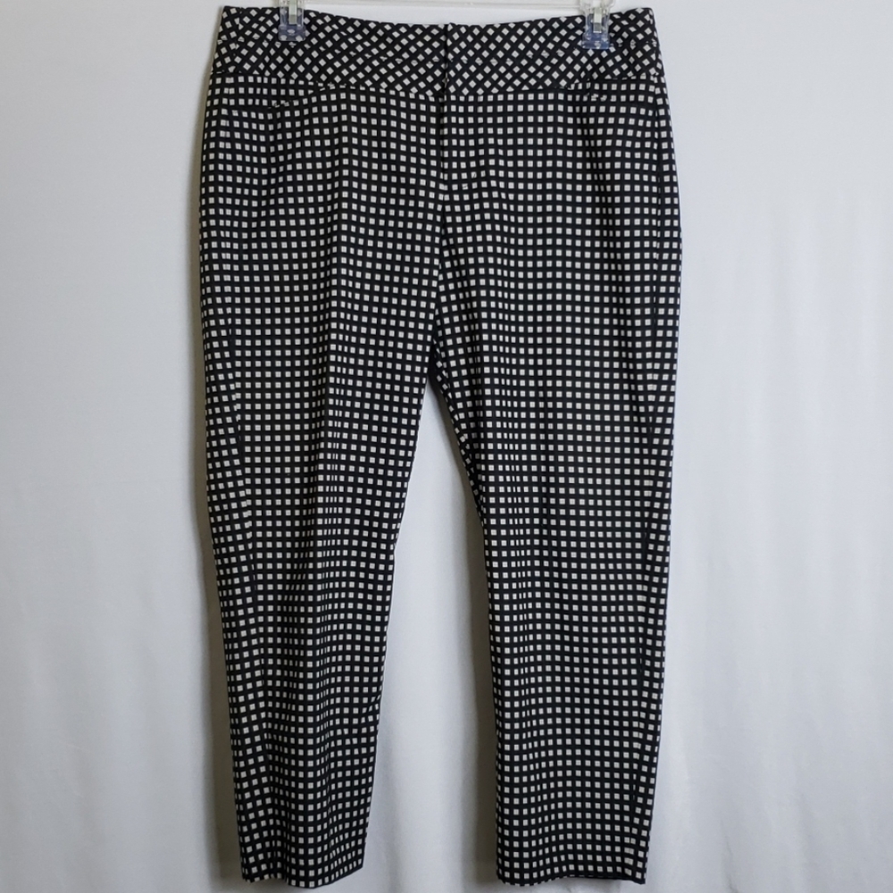 ELLE | Crop Pants | Black and Cream | Size 12